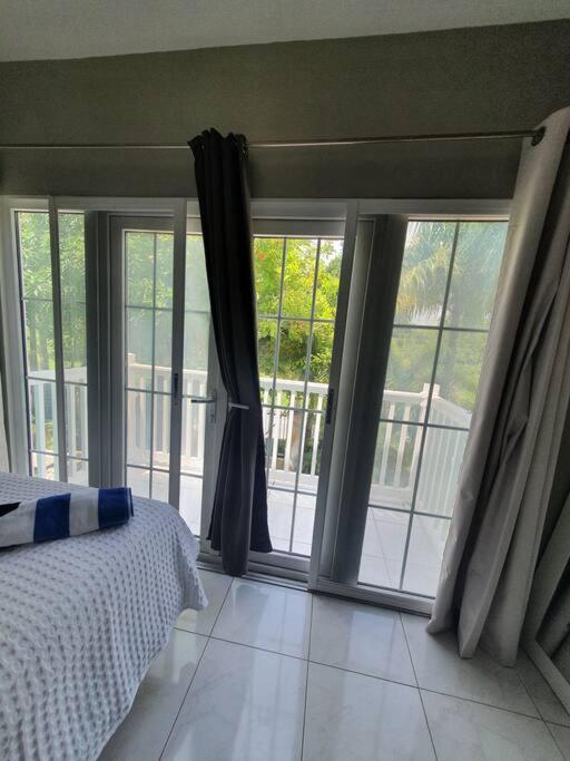 Orange Bay Townhouse By The Bay, Little Bay Country Club ,Negril 빌라 외부 사진